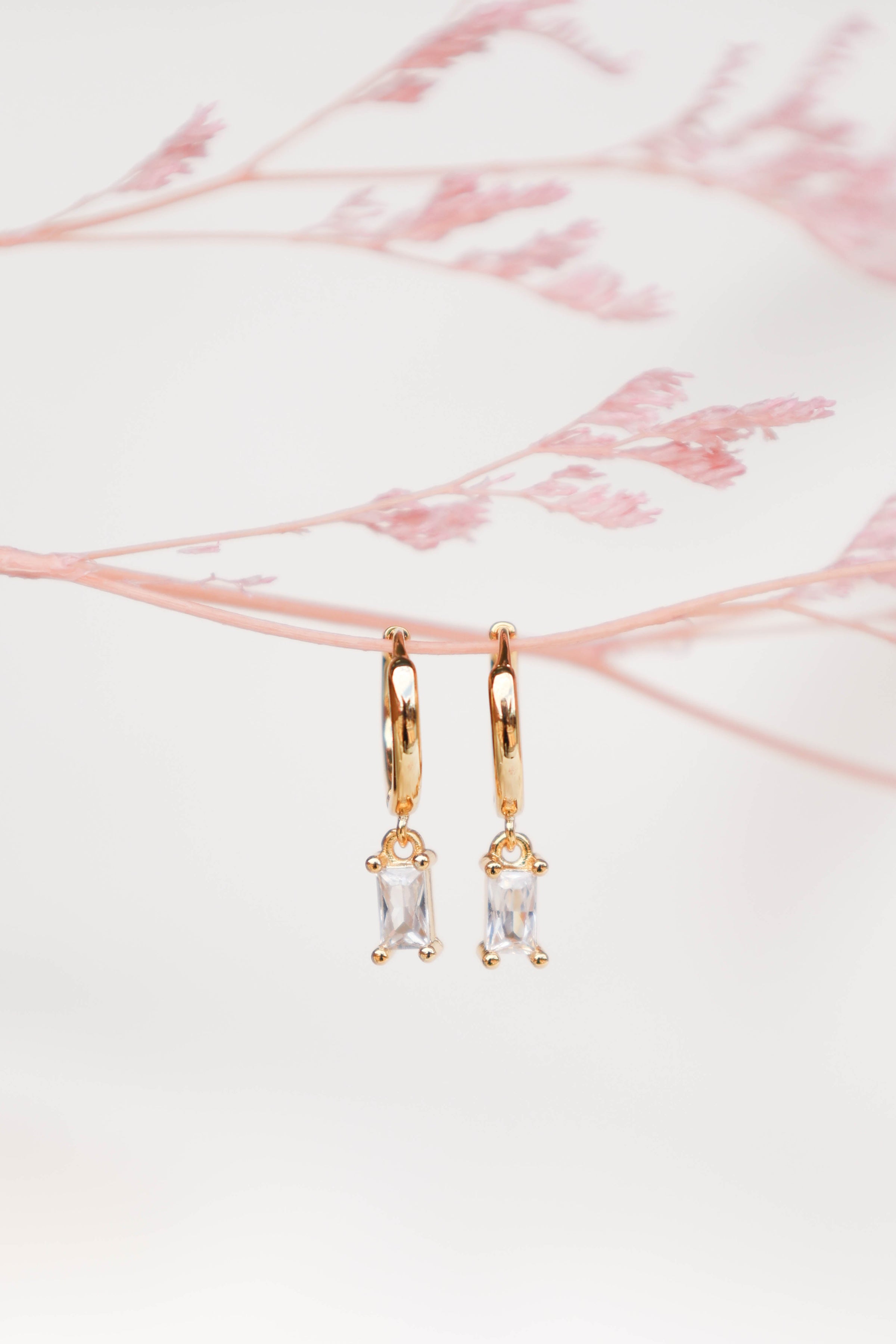 Petal and Pup USA ACCESSORIES Sadie Drop Earrings - Gold One Size
