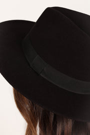 Petal and Pup USA ACCESSORIES Wren Hat - Black One Size