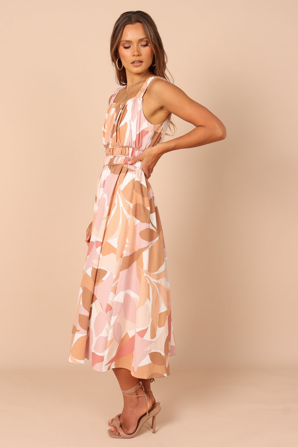 Petal and Pup USA DRESSES Everleigh Dress - Leaf Print