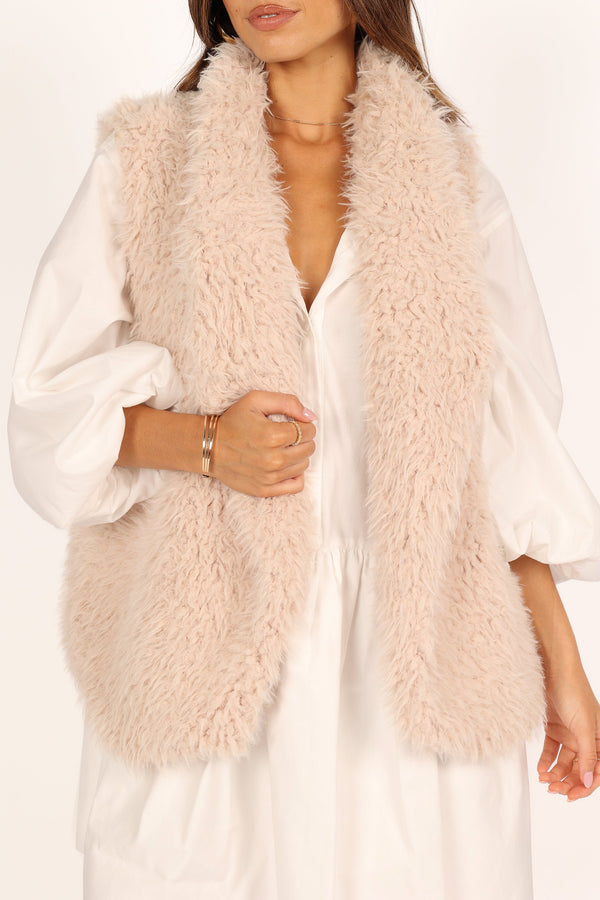 Petal and Pup USA Outerwear Chelsea Faux Fur Open Front Vest - Eggshell